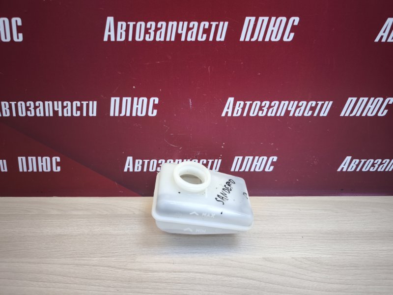 Бачок главного тормозного цилиндра