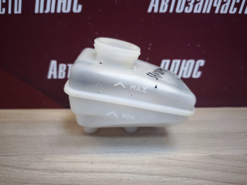 Бачок главного тормозного цилиндра