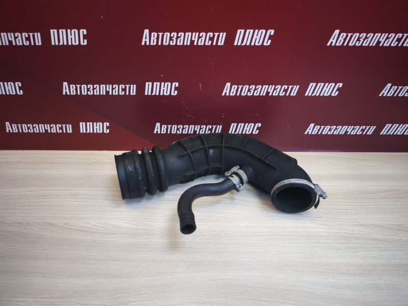 Патрубок воздушного фильтра