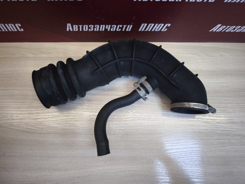 Патрубок воздушного фильтра