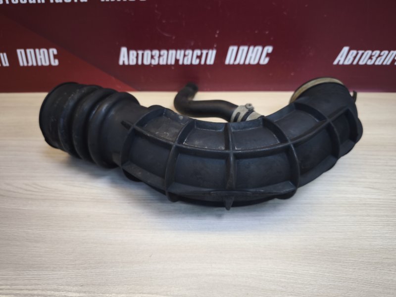 Патрубок воздушного фильтра