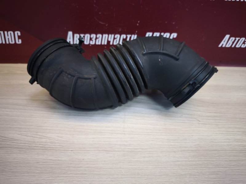 Патрубок воздушного фильтра