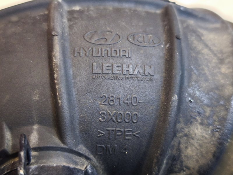 Патрубок воздушного фильтра