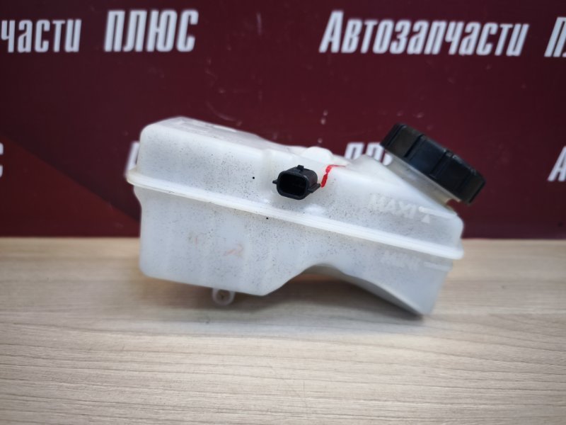 Бачок главного тормозного цилиндра