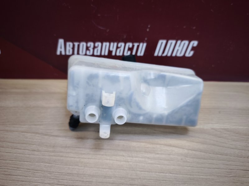 Бачок главного тормозного цилиндра