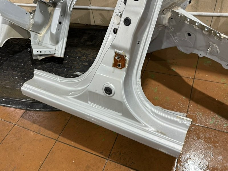 средняя стойка