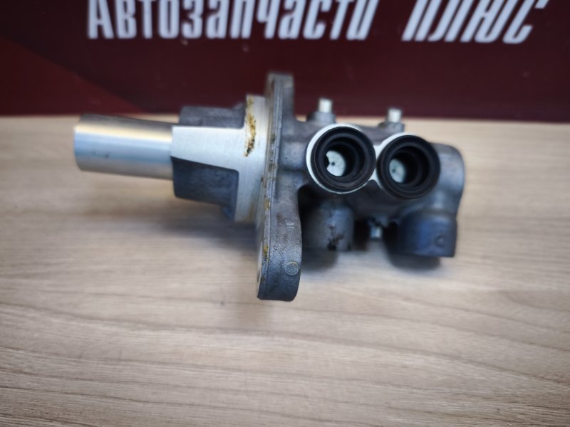 Главный тормозной цилиндр