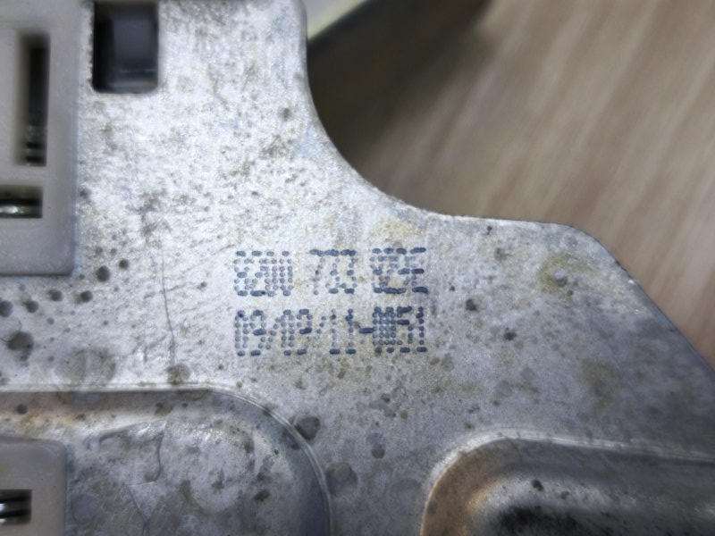 Стеклоподъемник    двери