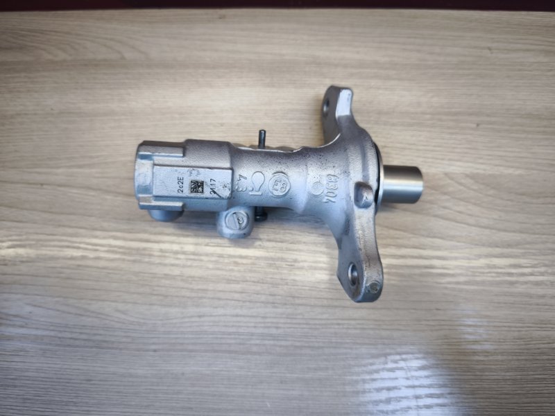 Главный тормозной цилиндр