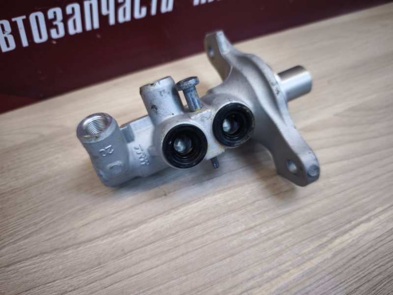 Главный тормозной цилиндр