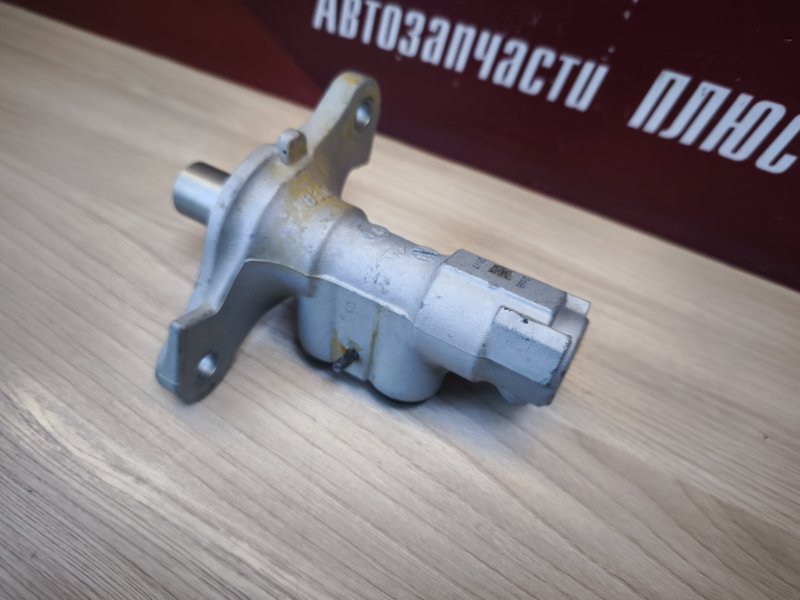 Главный тормозной цилиндр