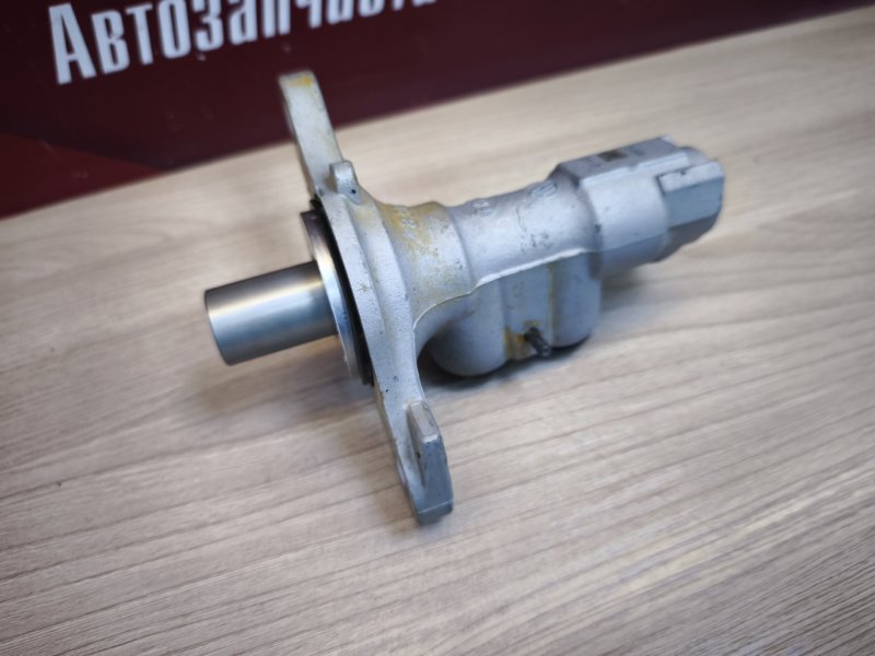 Главный тормозной цилиндр