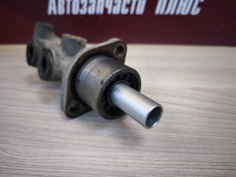 Главный тормозной цилиндр