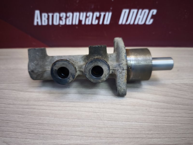 Главный тормозной цилиндр