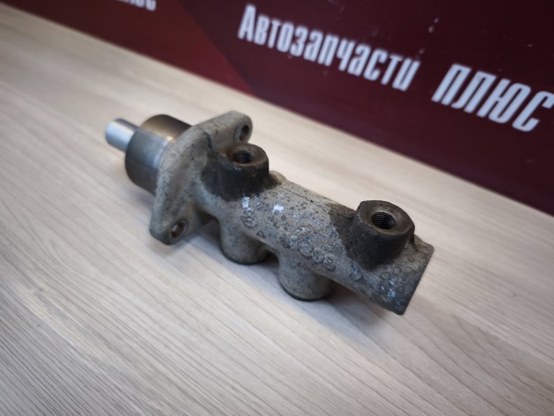 Главный тормозной цилиндр