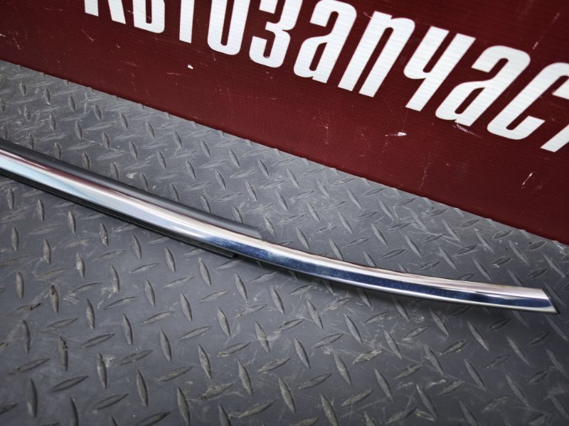 Молдинг   стекла