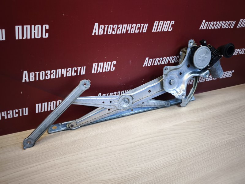 Стеклоподъемник    двери