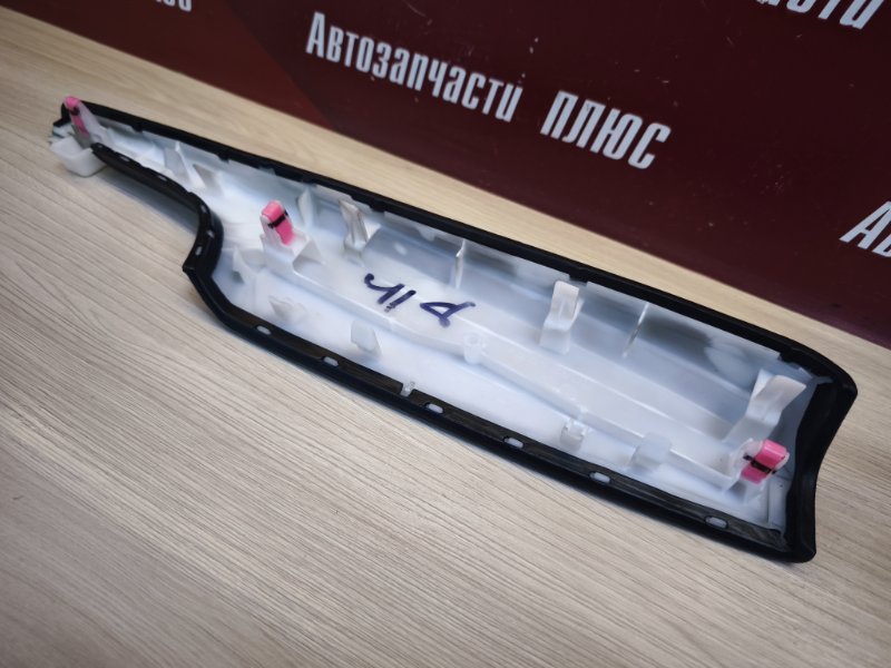 Накладка двери