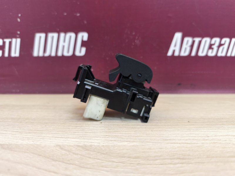 Кнопка стеклоподъемника   двери