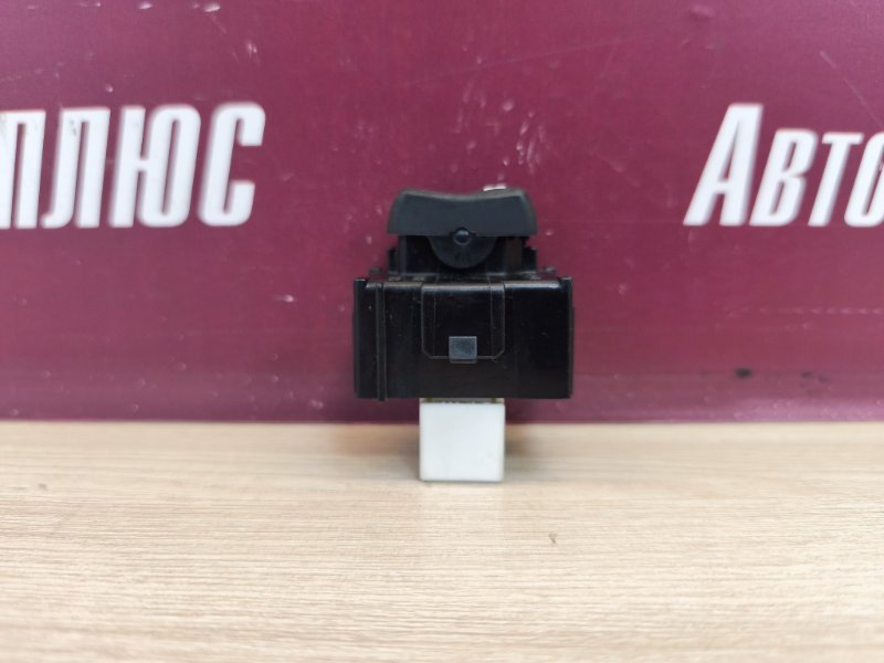 Кнопка центрального замка