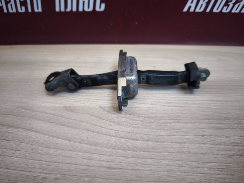 Ограничитель двери