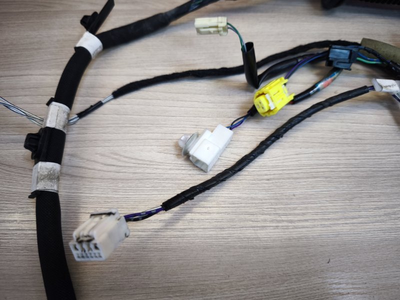 Проводка двери