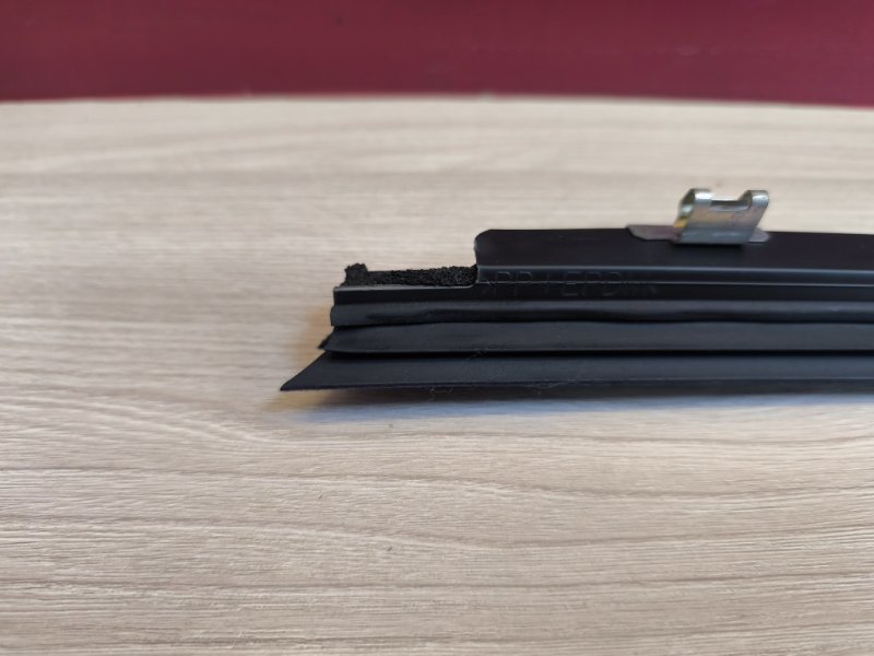 Уплотнитель стекла двери внутренний