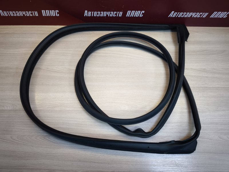 Уплотнитель двери