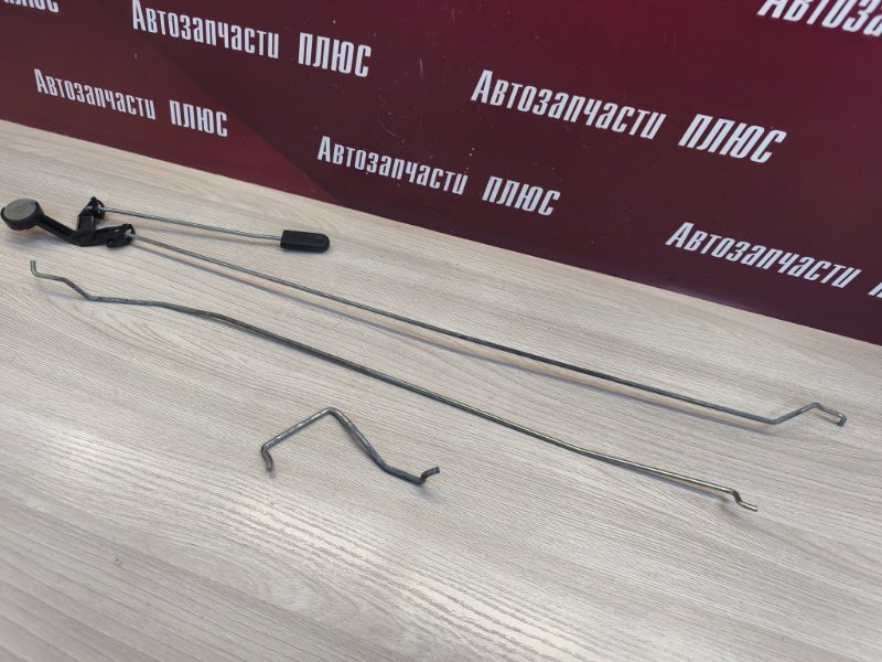 Тяга замка двери