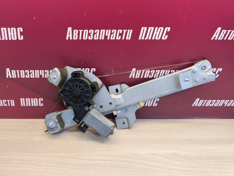 Стеклоподъемник    двери