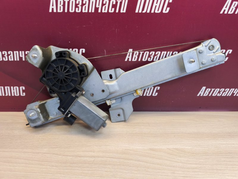 Стеклоподъемник    двери