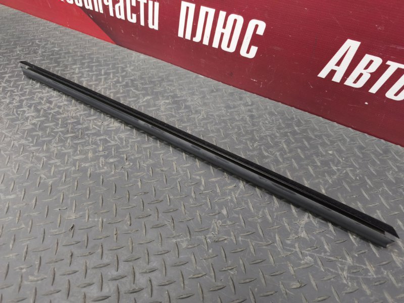 Уплотнитель стекла двери внутренний