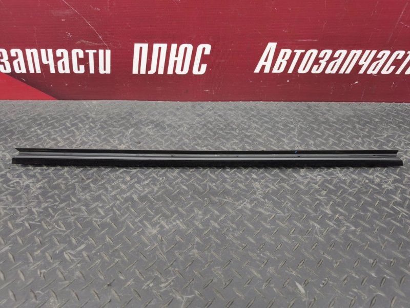 Уплотнитель стекла двери внутренний