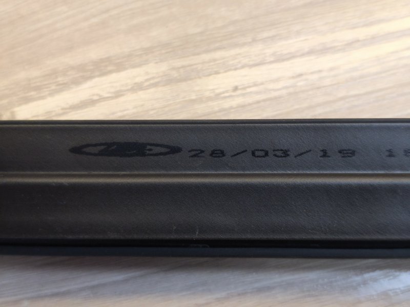 Уплотнитель стекла двери внутренний