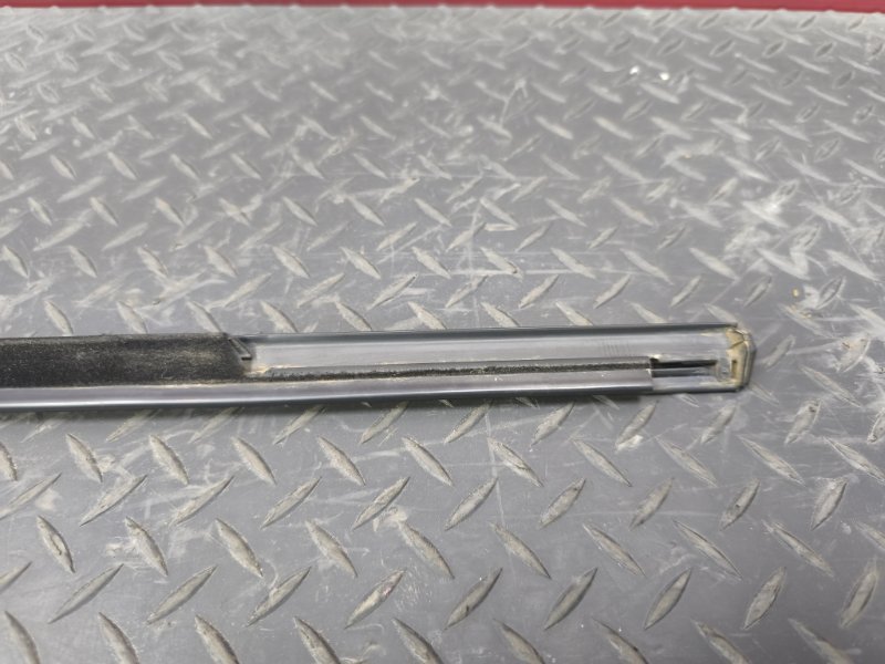 Уплотнитель стекла внешний