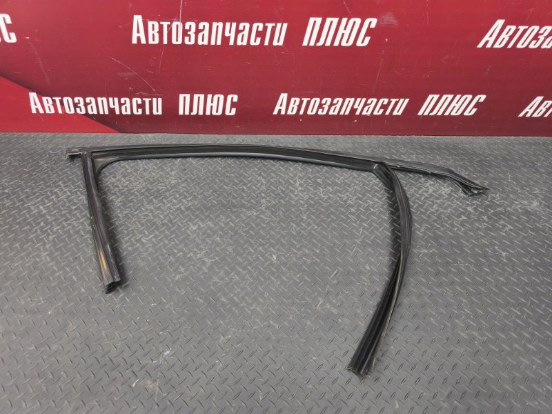 Уплотнитель рамки двери