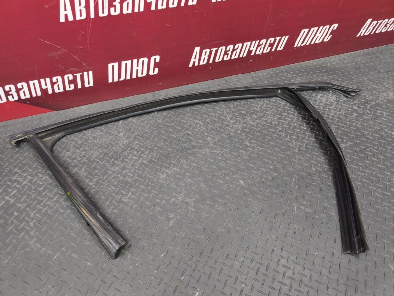 Уплотнитель рамки двери