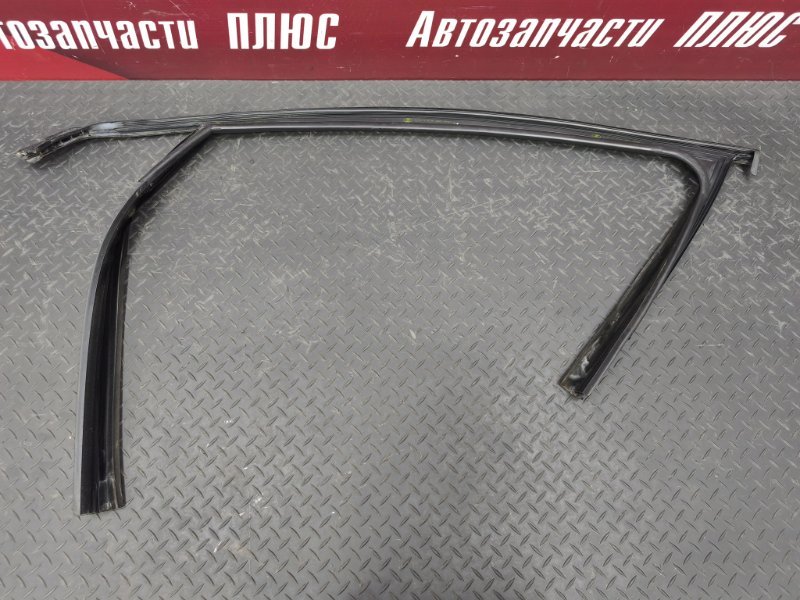 Уплотнитель рамки двери