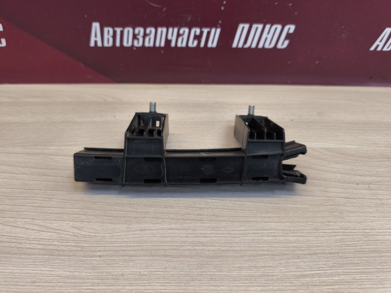 Направляющая стекла     двери