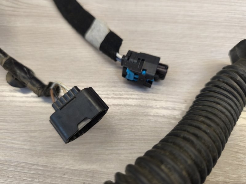 Проводка      двери