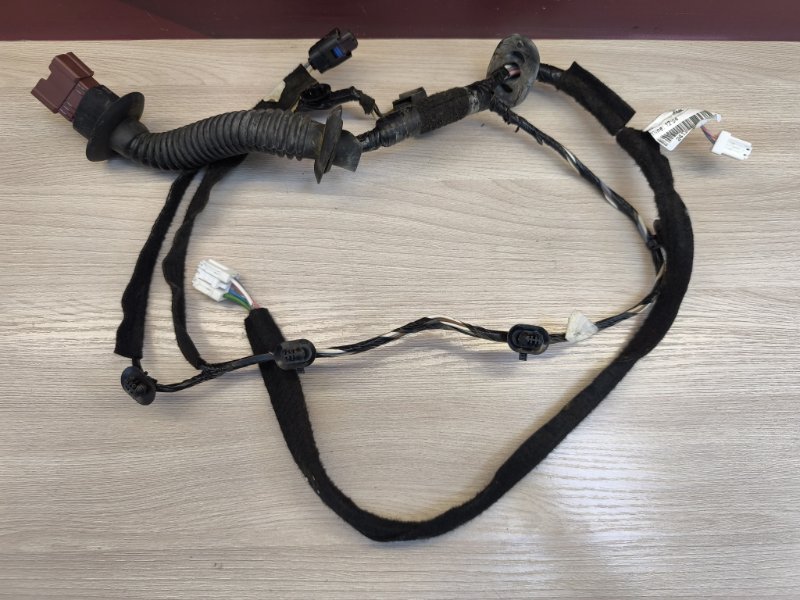 Проводка      двери