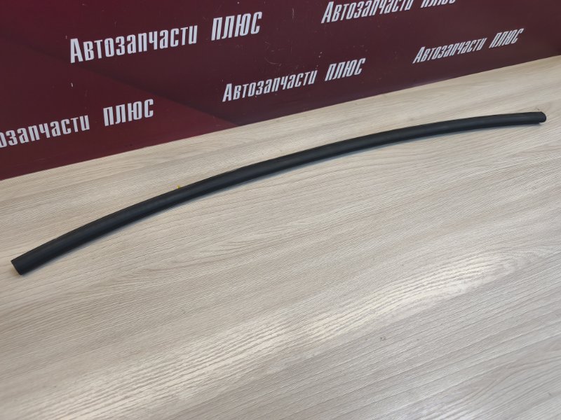 Уплотнительная резинка боковой двери