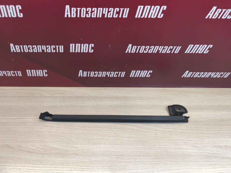 Уплотнитель двери