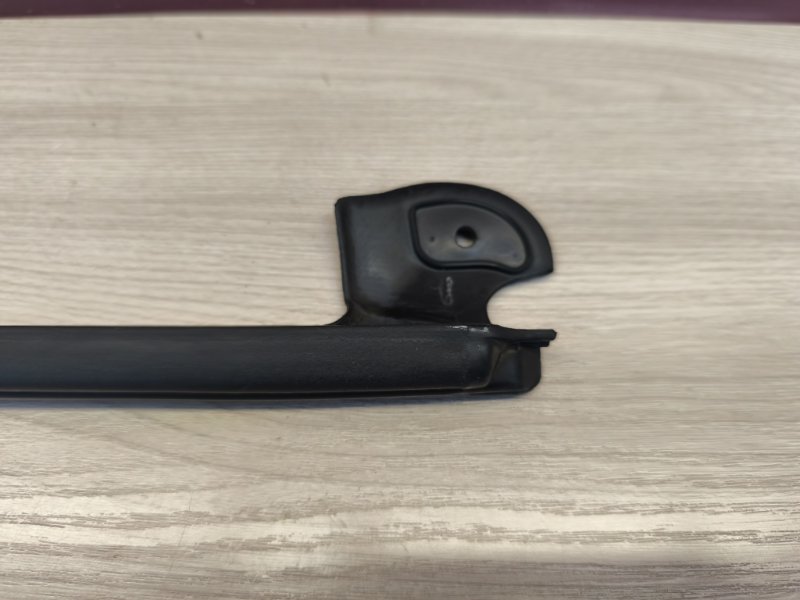 Уплотнитель двери