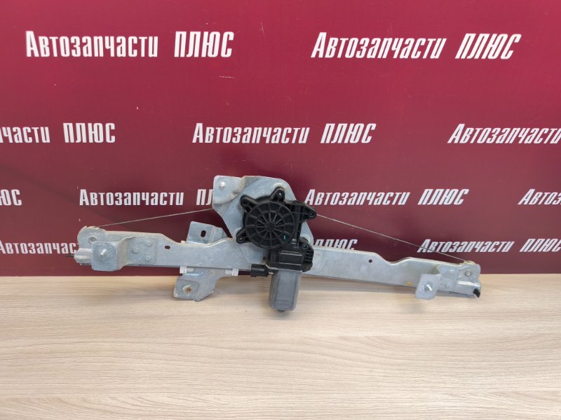 Стеклоподъемник    двери