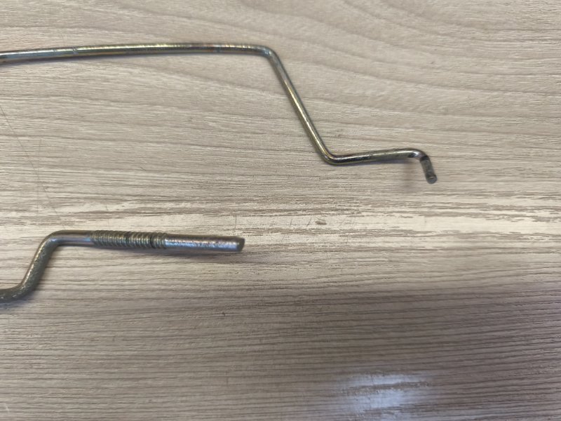 Тяга замка двери