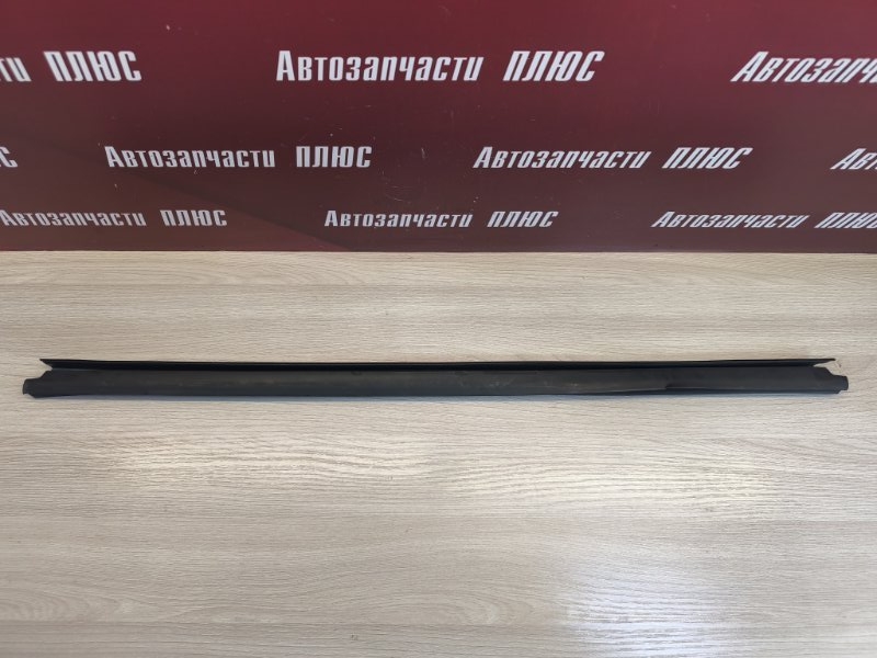 Уплотнитель стекла двери внутренний