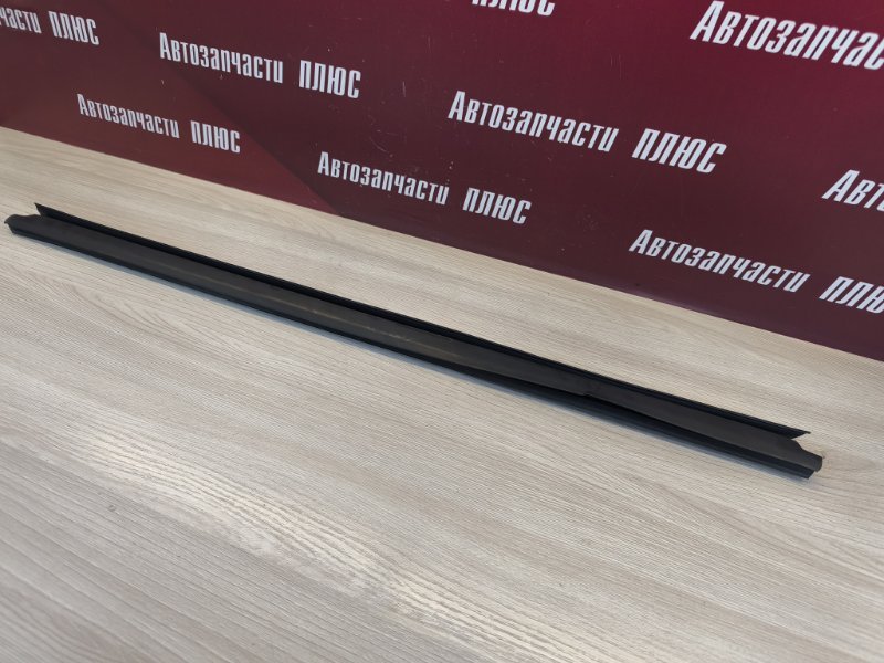 Уплотнитель стекла двери внутренний