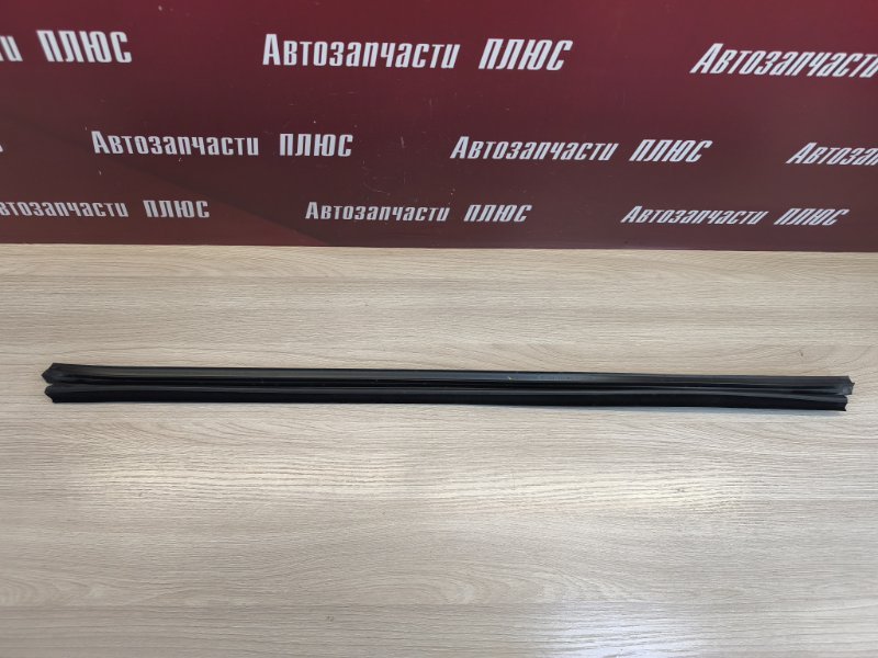 Уплотнитель стекла двери внутренний