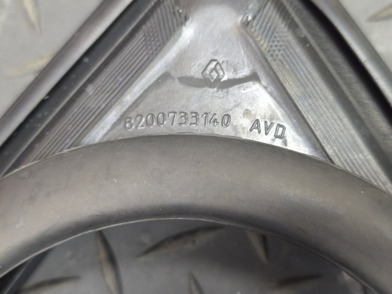 Уплотнитель стекла двери